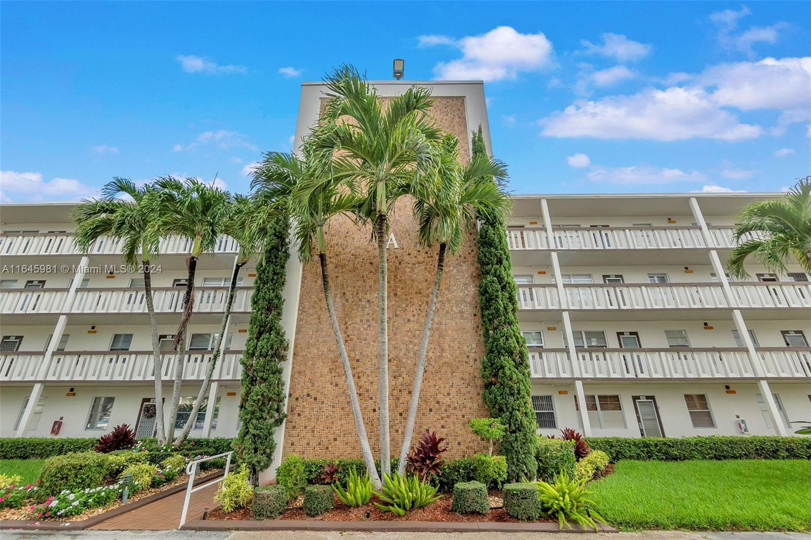 Hythe A , Boca Raton, FL 33434