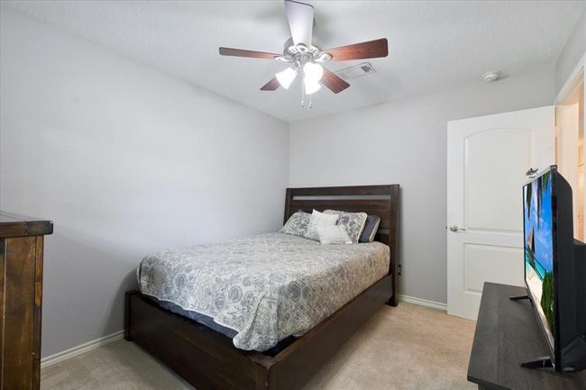5004 Colmesneil St, House other with 4 bedrooms, 3 bathrooms and 2 parking in Pearland TX | Image 21