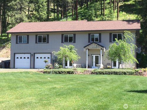 76 Oak Orchard Lane, Leavenworth, WA, 98826 | Card Image