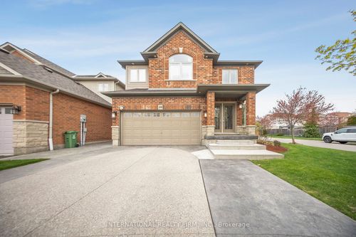 108 Great Oak Trail, Binbrook, ON, L0R1C0 | Card Image