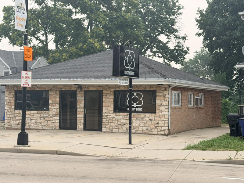 2057 Douglas Ave, Racine, WI 53402