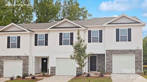 2931 Penninger Cir, Charlotte, NC, 28262-6554 | Card Image
