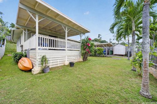 1342 Nanialii St, Kailua, HI, 96734-3747 | Card Image