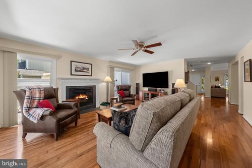 20869 Channel Ct, STERLING, VA, 20165-7415 | Card Image