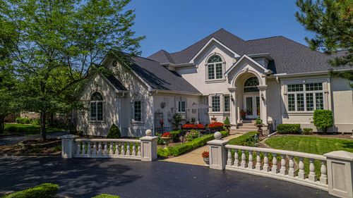 836 Royal Dublin Ln, Dyer, IN, 46311-1275 | Card Image