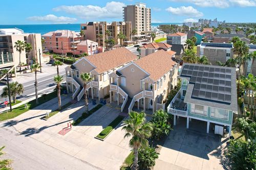 8-131 E Saturn Ln, South Padre Island, TX, 78597-7347 | Card Image