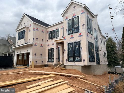 1110 Hillcrest Dr Sw, VIENNA, VA, 22180-6564 | Card Image