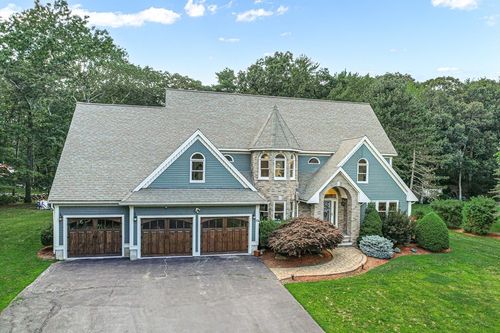 13 Olde Coach Rd, North Reading, MA, 01864-1556 | Card Image
