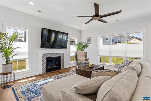 3297 Thicket Run Dr, CHARLOTTESVILLE, VA, 22911-5652 | Card Image