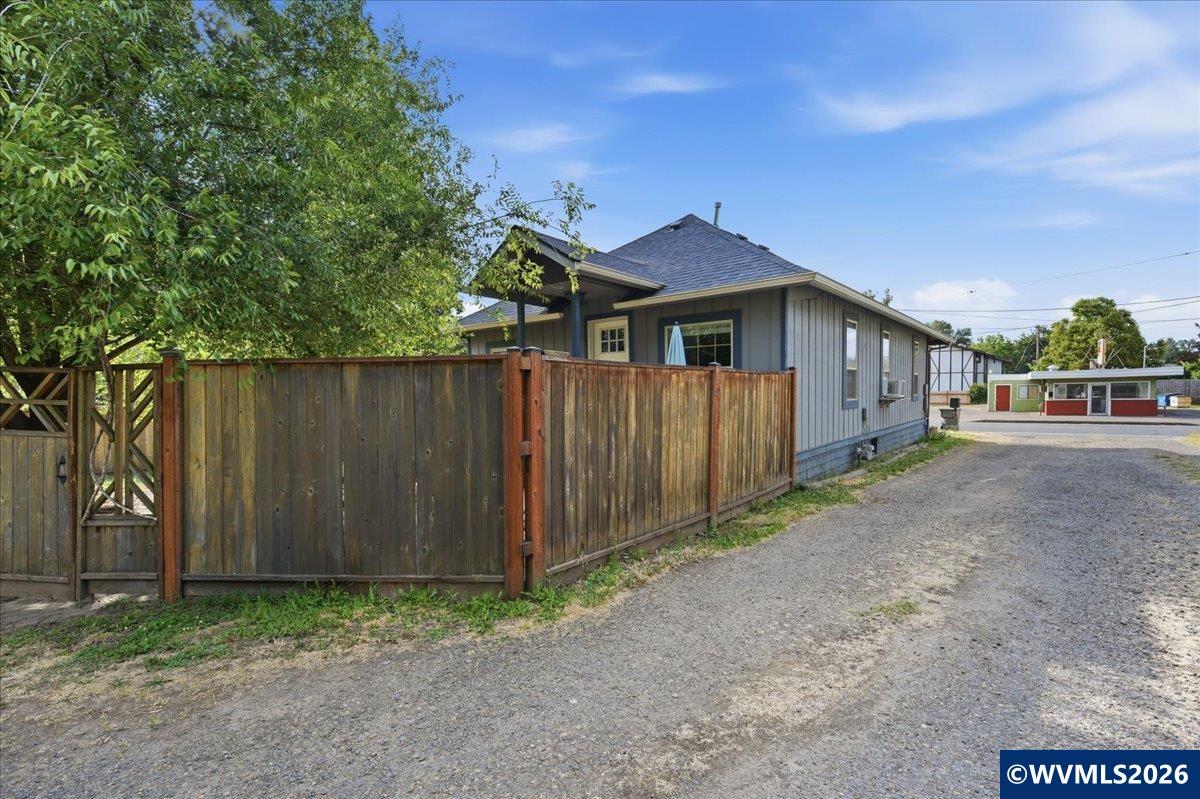 Residential in Albany 5