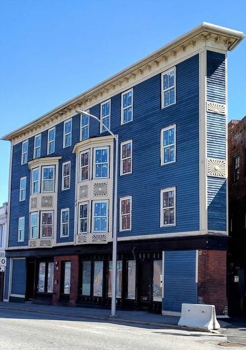 18 Appleton St, Lowell, MA, 01852-2504 | Card Image
