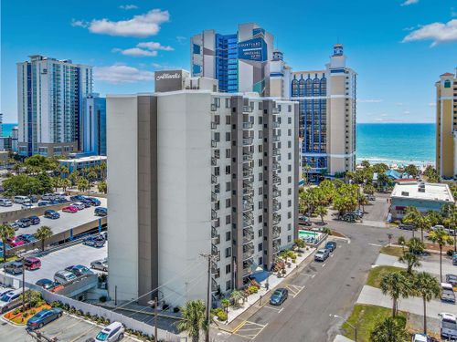 apt-101-400 20th Ave N, Myrtle Beach, SC, 29577-3156 | Card Image