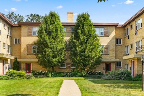 apt-2d-2117 Howard St, Evanston, IL, 60202-3646 | Card Image