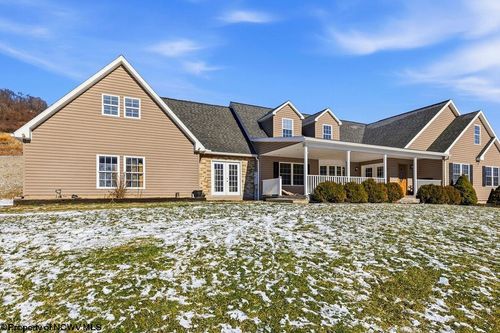 559 Hornors Run Rd, Shinnston, WV, 26431-7396 | Card Image