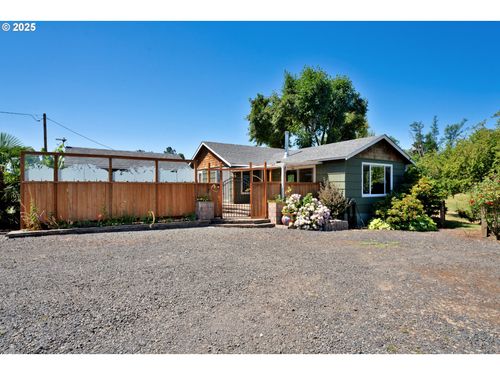 85131 Cloverdale Rd, Creswell, OR, 97426-9838 | Card Image