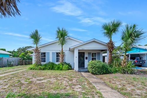 322 Euclid Ave, Daytona Beach, FL, 32118-3413 | Card Image