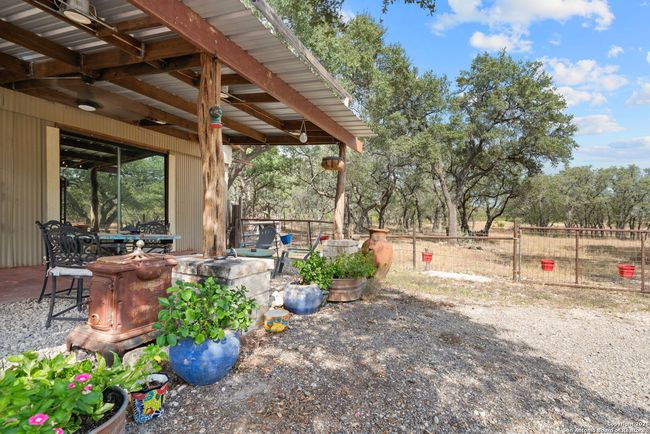 6005 W Ammann Rd, Home with 5 bedrooms, 5 bathrooms and null parking in Bulverde TX | Image 17