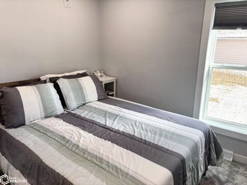 149 W 9th St, Boone, IA, 50036-1917 | Card Image