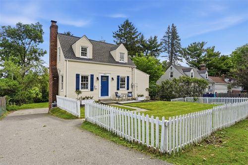 2012 Pleasant St, Bethel Park, PA, 15102-2132 | Card Image