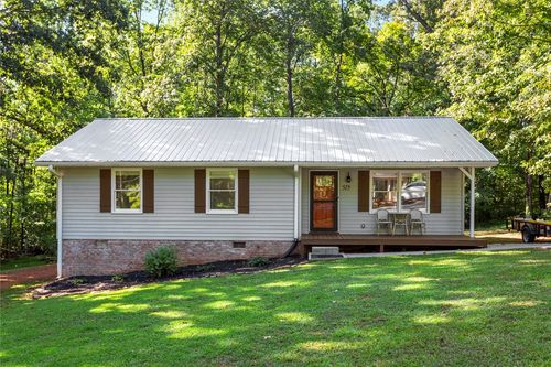 515 Hillside Dr, Walhalla, SC, 29691-3412 | Card Image