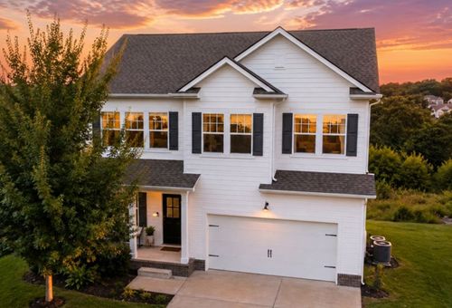 452 Red Sunset Ct, Brentwood, TN, 37027-8825 | Card Image