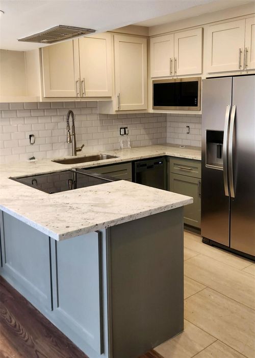 apt-27e-909 Silber Rd, Houston, TX, 77024-3631 | Card Image