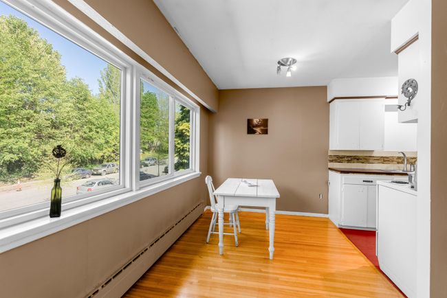 8 - 369 W 4 Th Street, Condo with 2 bedrooms, 1 bathrooms and null parking in North Vancouver BC | Image 5