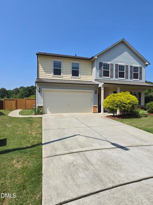 2511 Dalmahoy Ln, Fuquay-Varina, NC, 27526-3518 | Card Image