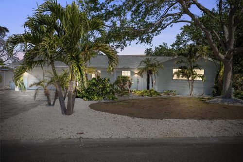 10001 S Yacht Club Dr, TREASURE ISLAND, FL, 33706-3101 | Card Image