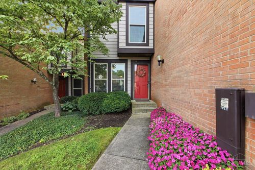 2238 Clough Ridge Dr, Cincinnati, OH, 45230 | Card Image