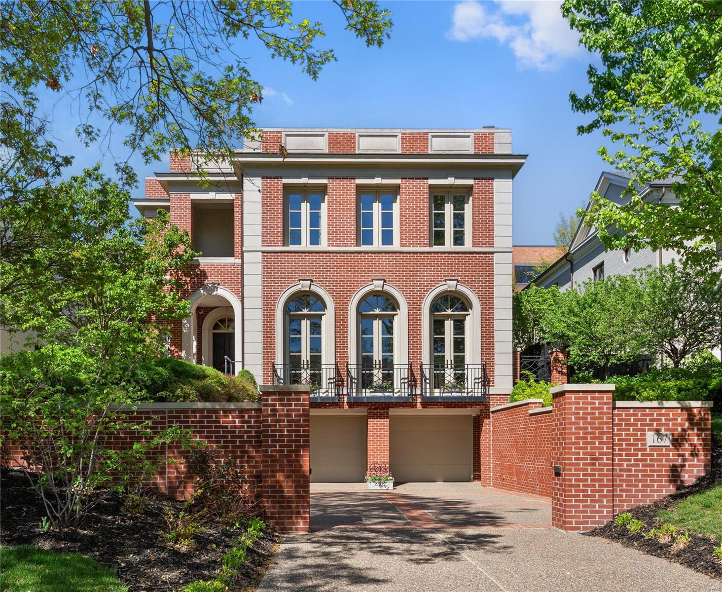 Central Ave, Saint Louis, MO 63105