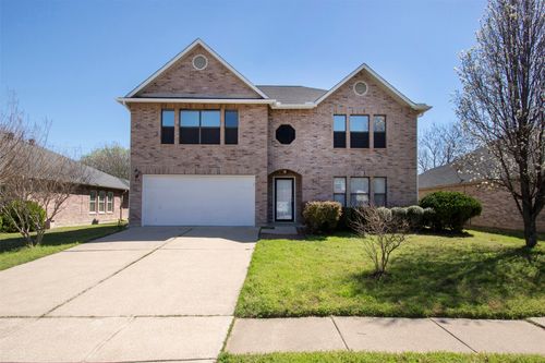 3152 Spyglass Dr, Grand Prairie, TX, 75052-7509 | Card Image