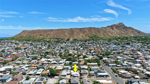 3317 Esther St, Honolulu, HI, 96815-4135 | Card Image