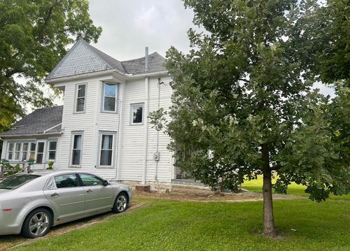 514 S Main St, Fayette, IA, 52142-7702 | Card Image