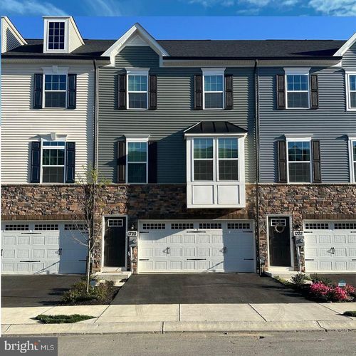 1720 Atlas Dr, FREDERICK, MD, 21702-4944 | Card Image