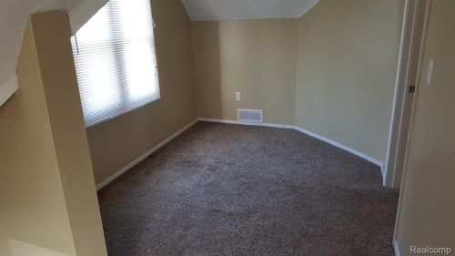 14876 Strathmoor St, Detroit, MI, 48227-2932 | Card Image