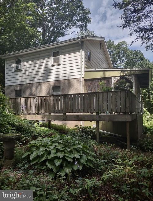609 Schoolhouse Rd, Duncannon, PA, 17020-9532 | Card Image