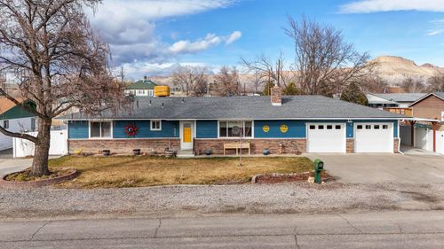 3306 Delicious Dr, Clifton, CO, 81520-9710 | Card Image