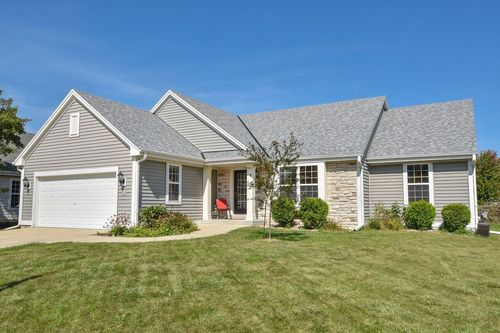 1718 Prairie Drive, West Bend, WI, 53095 | Card Image