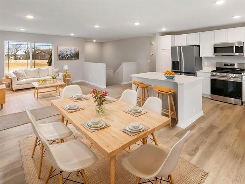 6711 Granby St, North Branch, MN, 55056-6003 | Card Image