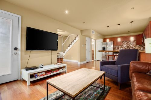 apt-10-1101 Shoal Creek Blvd, Austin, TX, 78701-2002 | Card Image