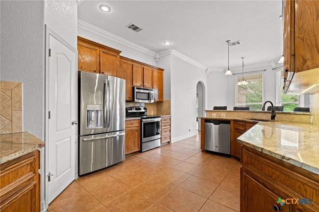 Kitchen | Image 9