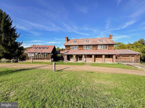 108 Economy Grade Rd, CORAOPOLIS, PA, 15108-8950 | Card Image