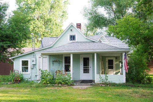 306 4th Ave Sw, Choteau, MT, 59422-7828 | Card Image