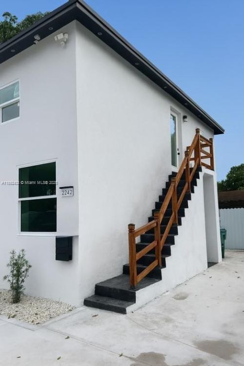 2242 Nw 64th St, Miami, FL, 33147-7753 | Card Image