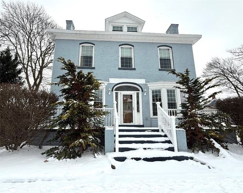 461 7th St, Erie, PA, 16502-1330 | Card Image