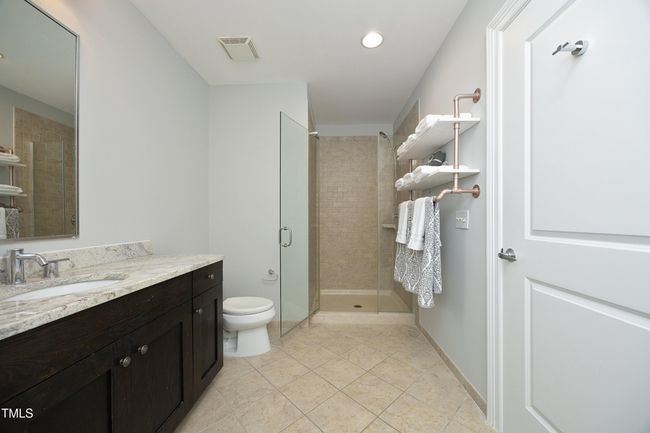 18PrimaryBath | Image 14