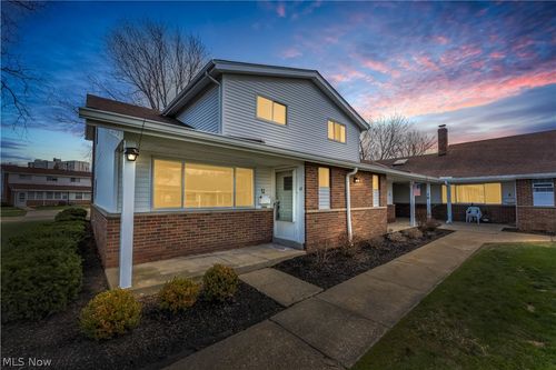 25515 Country Club Blvd, North Olmsted, OH, 44070-4338 | Card Image