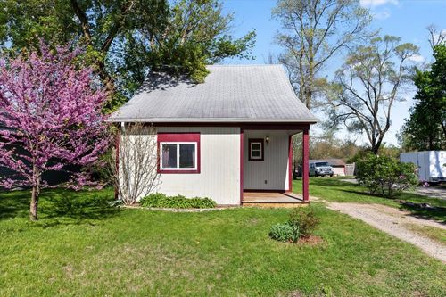 3151 Central Blvd, Milford, MI, 48380-2207 | Card Image
