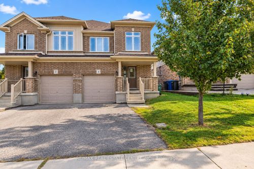 4 Drone Cres, Guelph, ON, N1K0C1 | Card Image